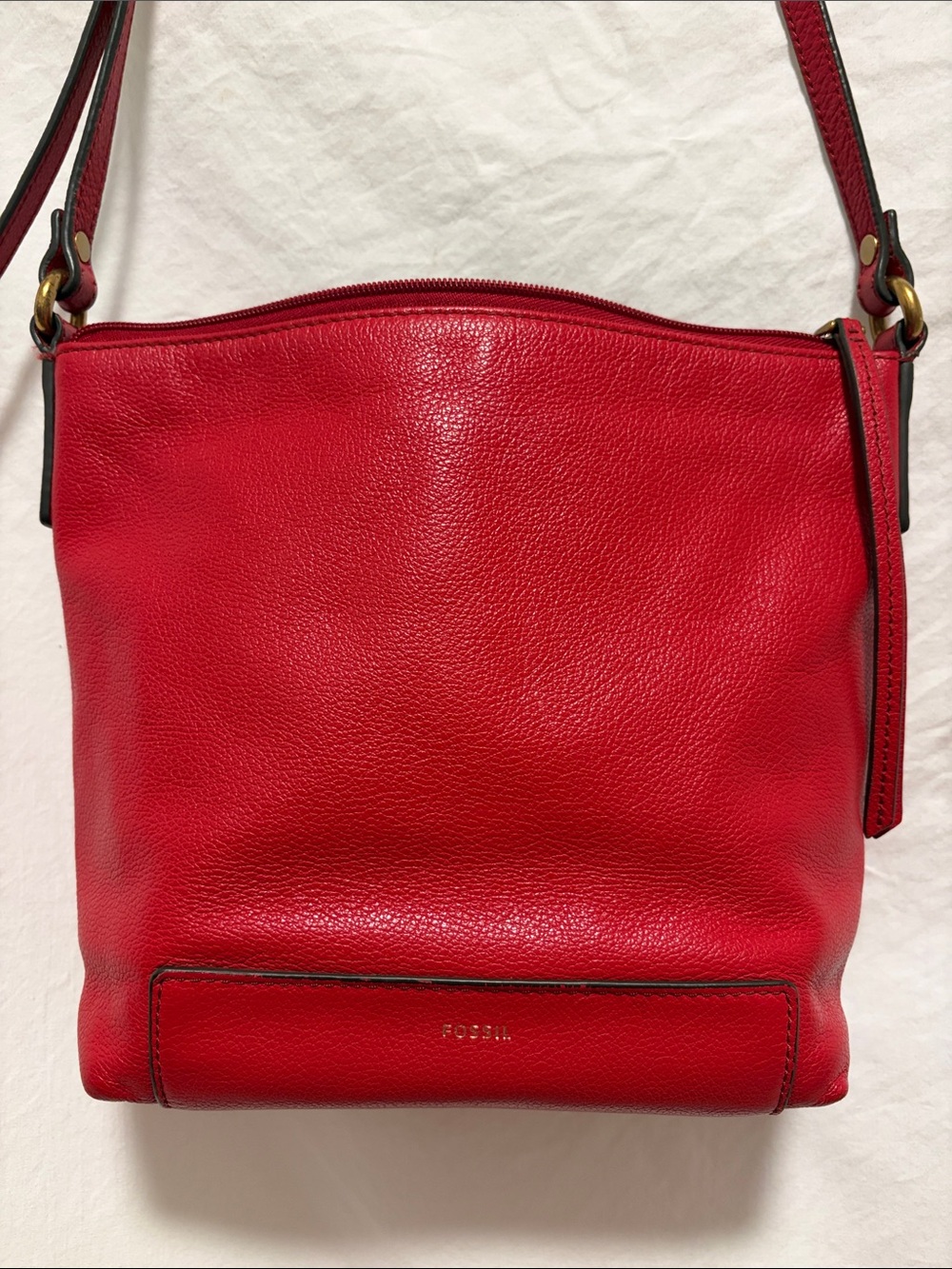 EUC Fossil Red Leather Shoulder Bag - Pebbled Crossbody Style
